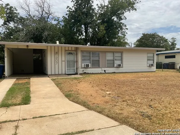 207 Pinehurst Blvd, San Antonio, TX 78221