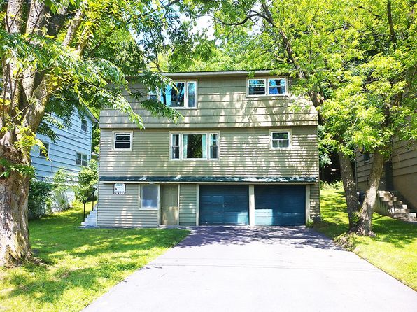 131-133 Houston Ave