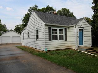 1974 Crane Ave, Beloit, WI 53511