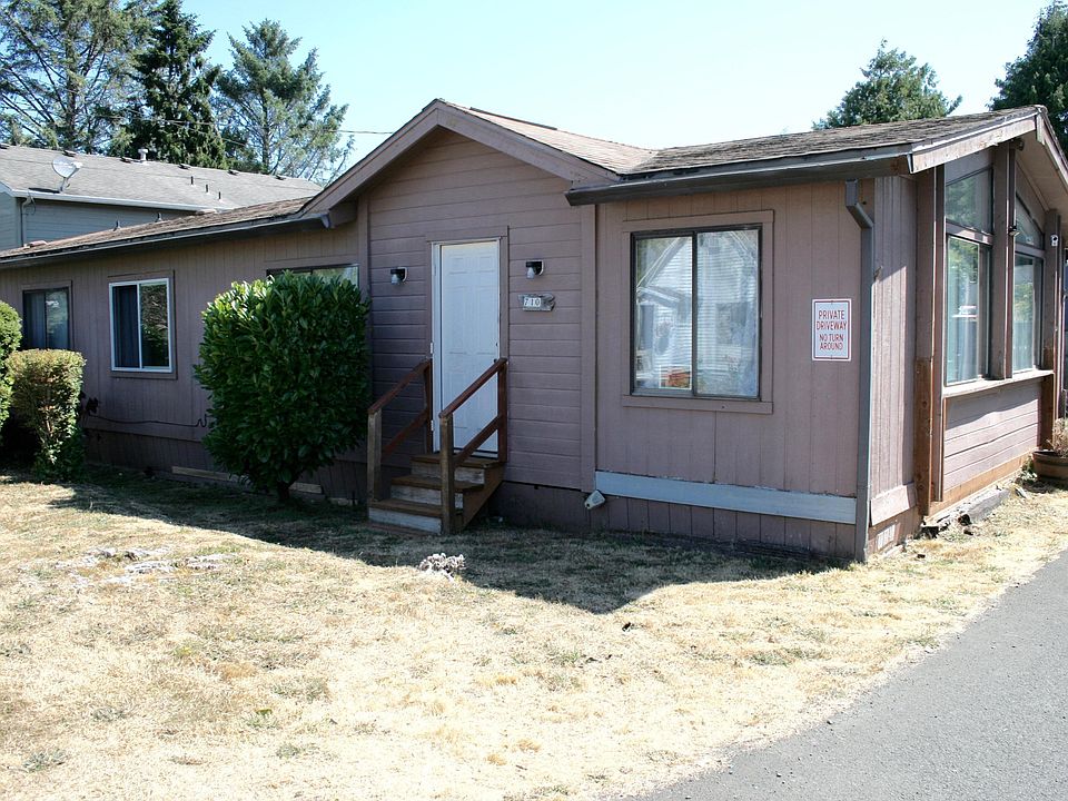 1st image of 710 SE Port Ave
