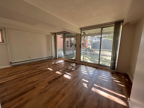 2nd image of 1415 Cleveland Ave N #5