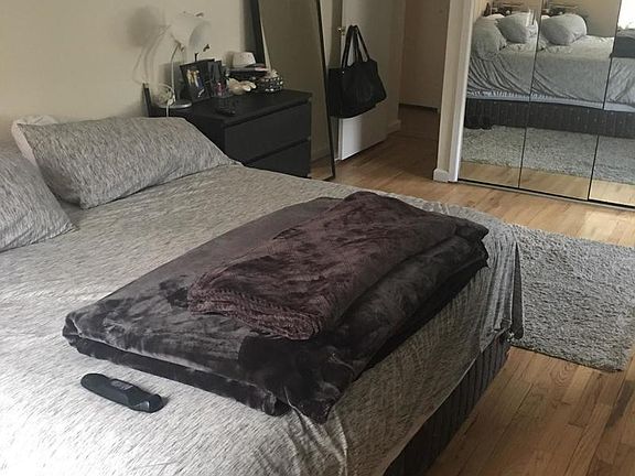 4th image of 24530 Grand Central Pkwy APT 4B