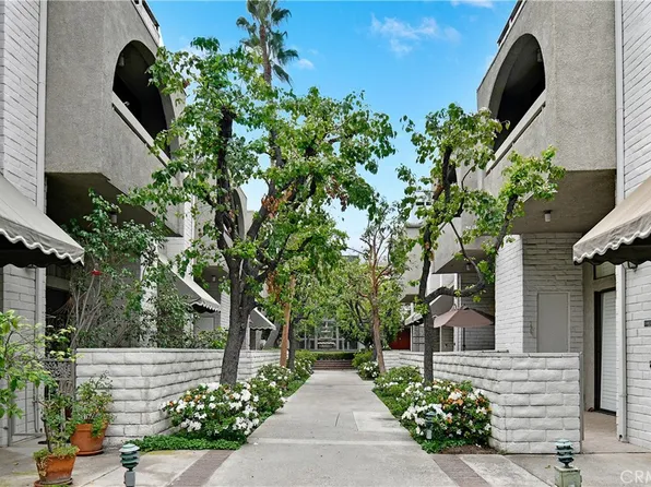 5335 White Oak Ave Unit A, Los Angeles, CA 91316