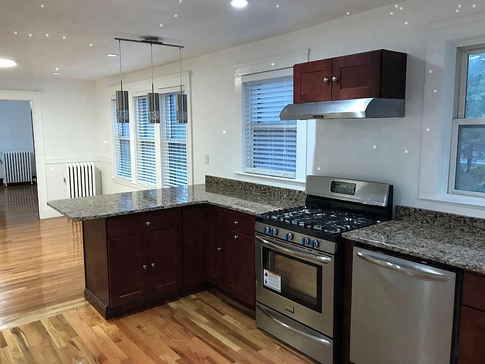 2nd image of 45 Harrington St