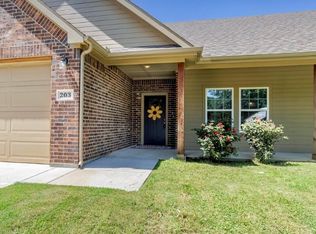 203 E 8th St, Joshua, TX 76058