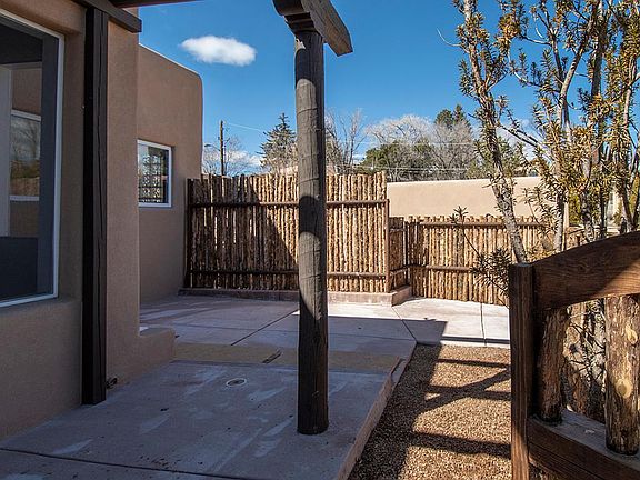 4th image of 610 Paseo De La Cuma #C