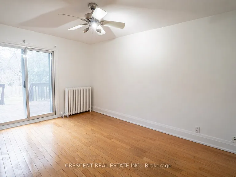 520 Prince Edward Dr N #MAIN — Photo 13