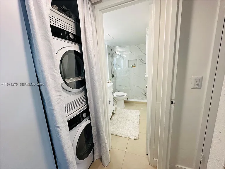 301 Golden Isles Dr #114 — Photo 6