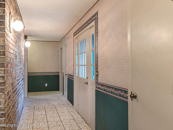 3rd image of 4208 Danbury Dr