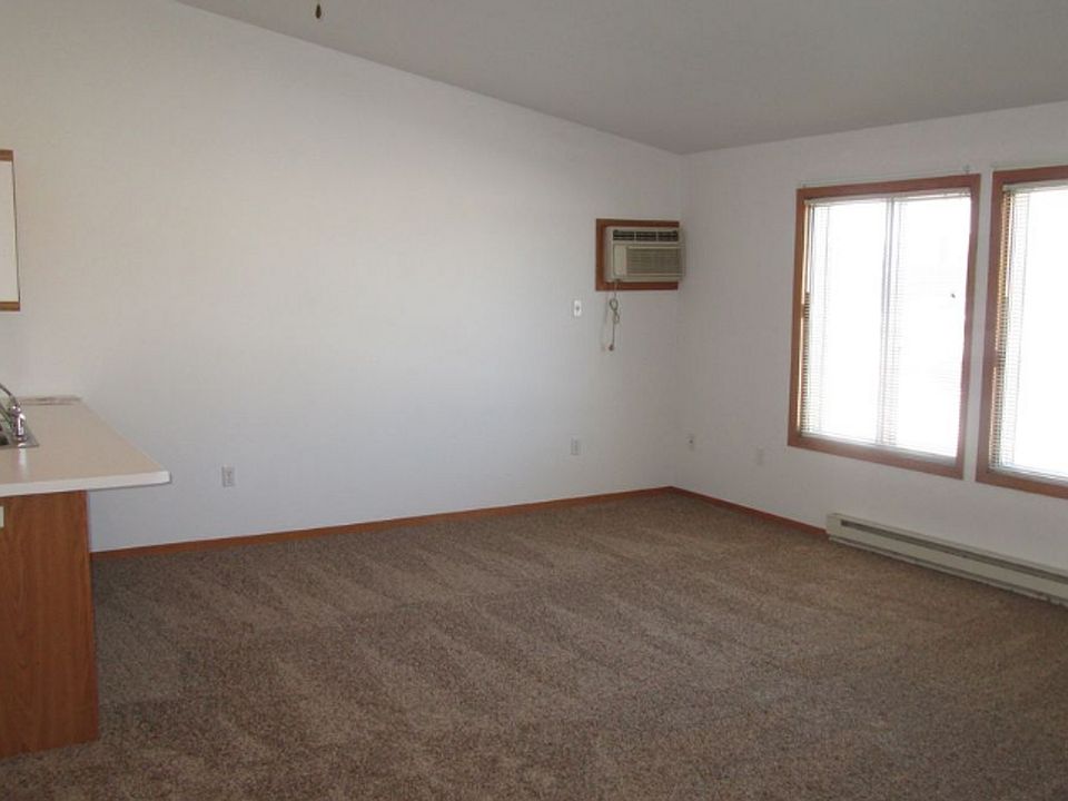 1st image of 3626 Stuart St #3