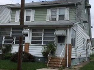 618 E Howell St, Trenton, NJ 08610