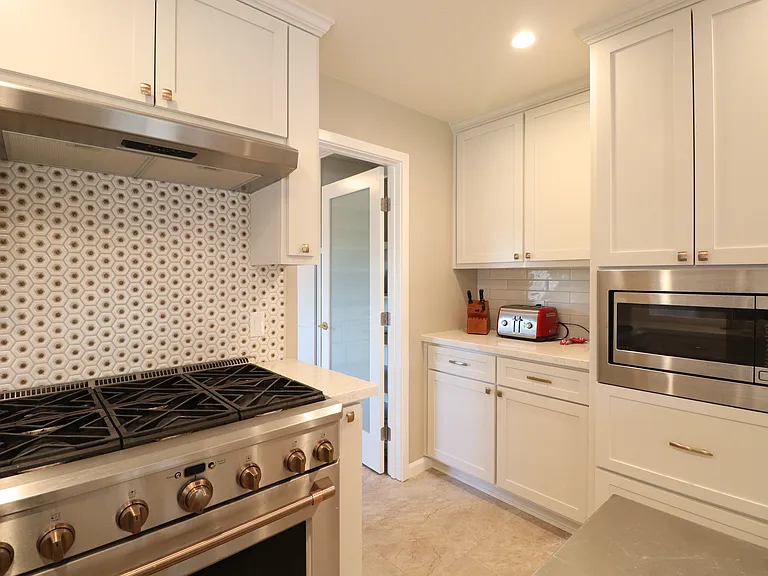 565 Clubhouse Dr — Photo 13