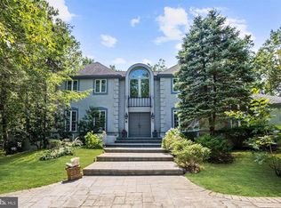 18 Country Lakes Dr, Marlton, NJ 08053