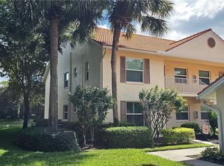 289 Robin Hood Cir Unit 101, Naples, FL 34104