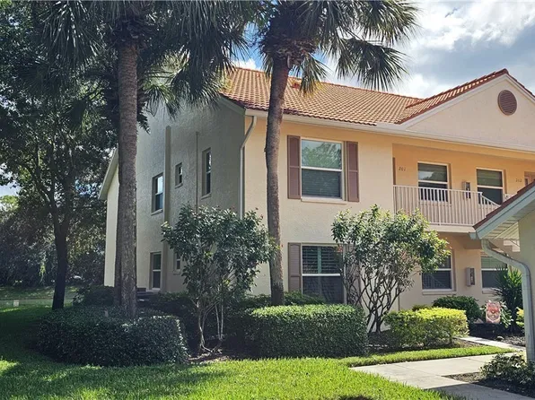 289 Robin Hood Cir Unit 101, Naples, FL 34104