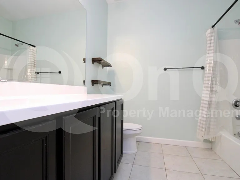 30425 W Picadilly Rd — Photo 15
