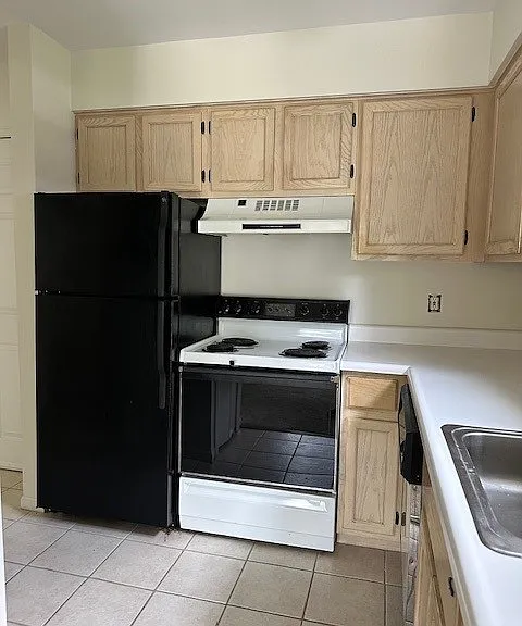 1127 S Lake Ct #101 — Photo 5