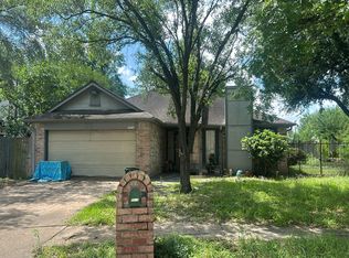 7111 Feather Creek Dr, Houston, TX 77086