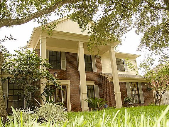 4th image of 3222 Country Club Blvd