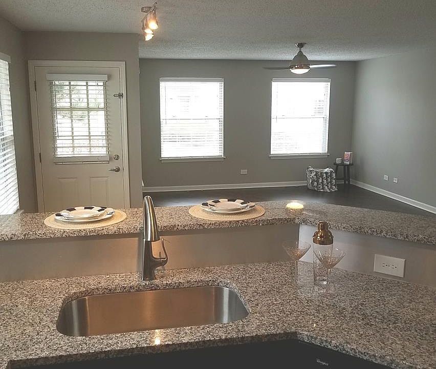 Deep Kitchen Sink with Goose neck Faucet
