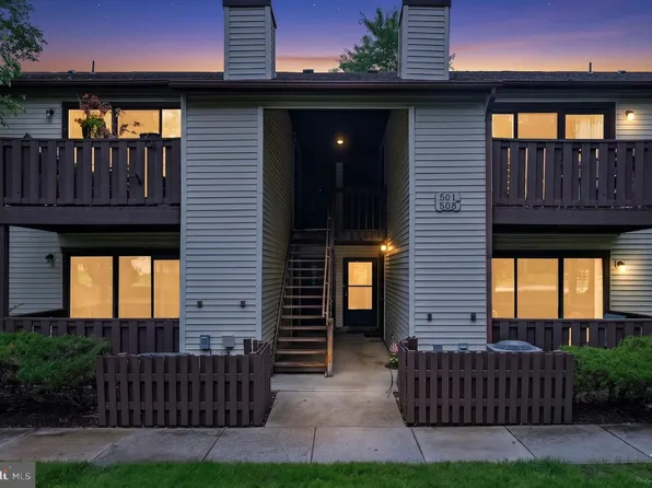 606 Lindsey Ct, Marlton, NJ 08053