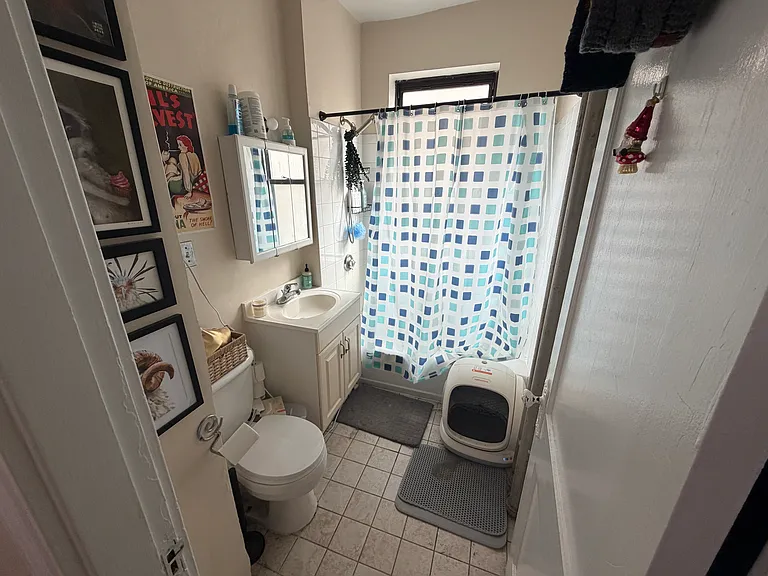 31 Saint Lukes Rd #7 — Photo 3