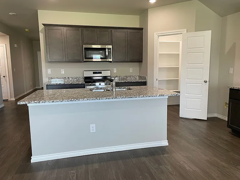 12512 Bending Brook Dr — Photo 7