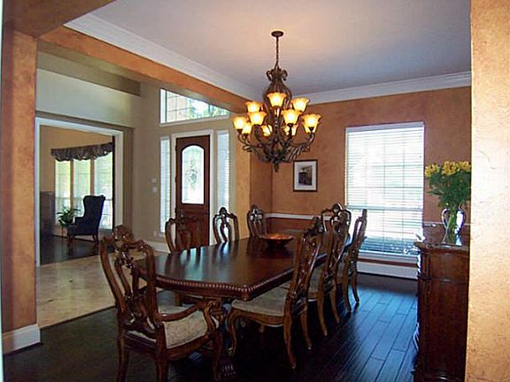 5th image of 7403 Bradford Pear Dr