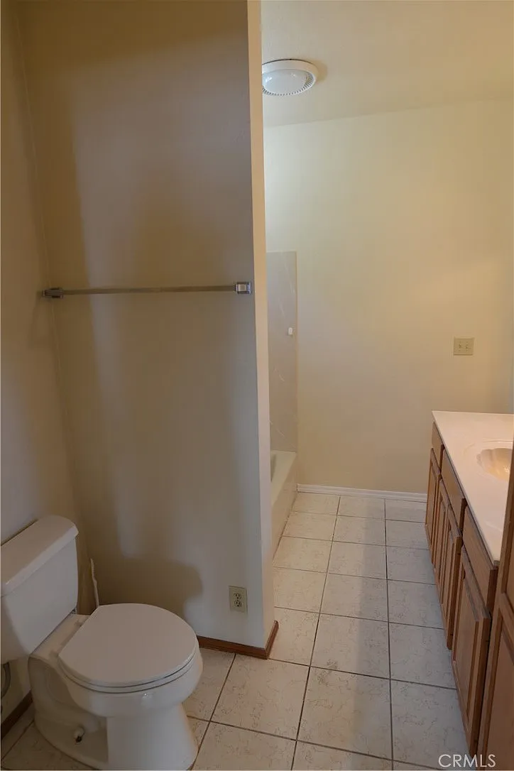 5 bed, 2095 sqft, $2,000 — Photo 4