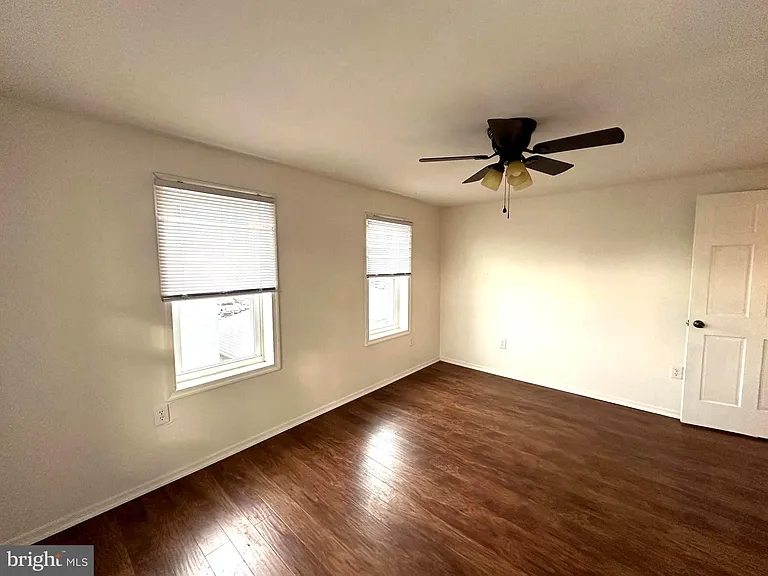 277 S Potomac St #3 — Photo 21