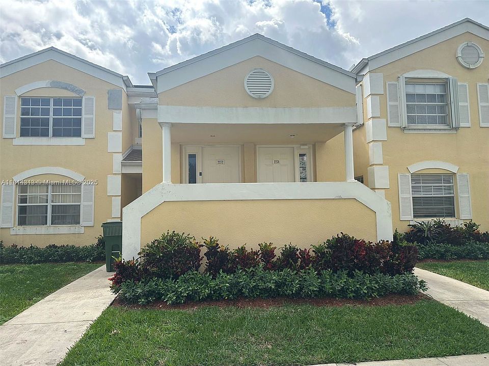 1st image of 2274 SE 27th Dr #205E