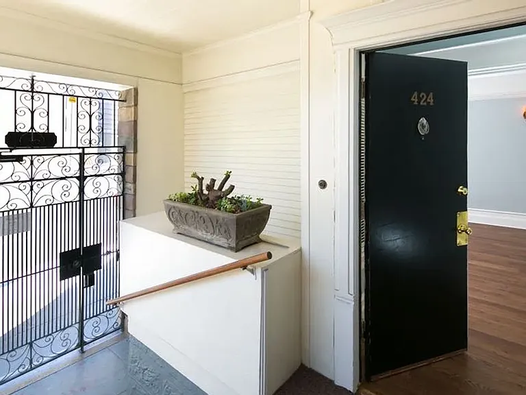 424 Presidio Ave — Photo 2