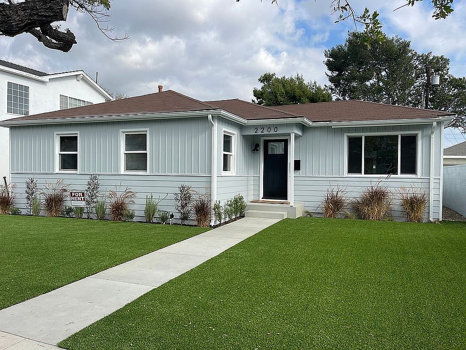 1st image of 2200 Faymont Ave
