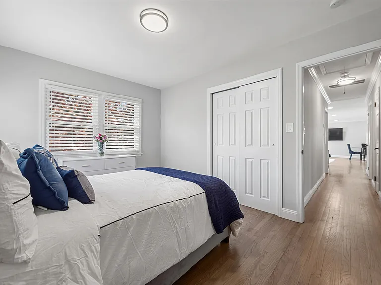130 Deramo Pl — Photo 9