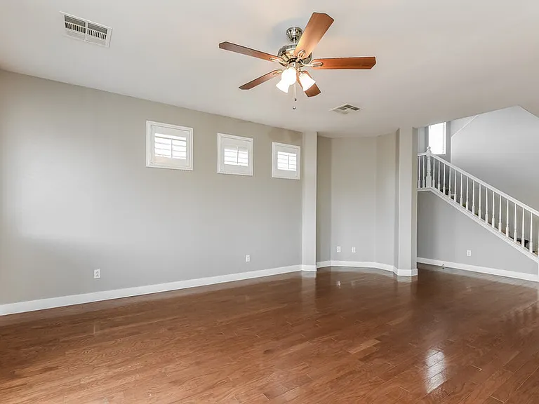 6317 Rubylyn Ave — Photo 5