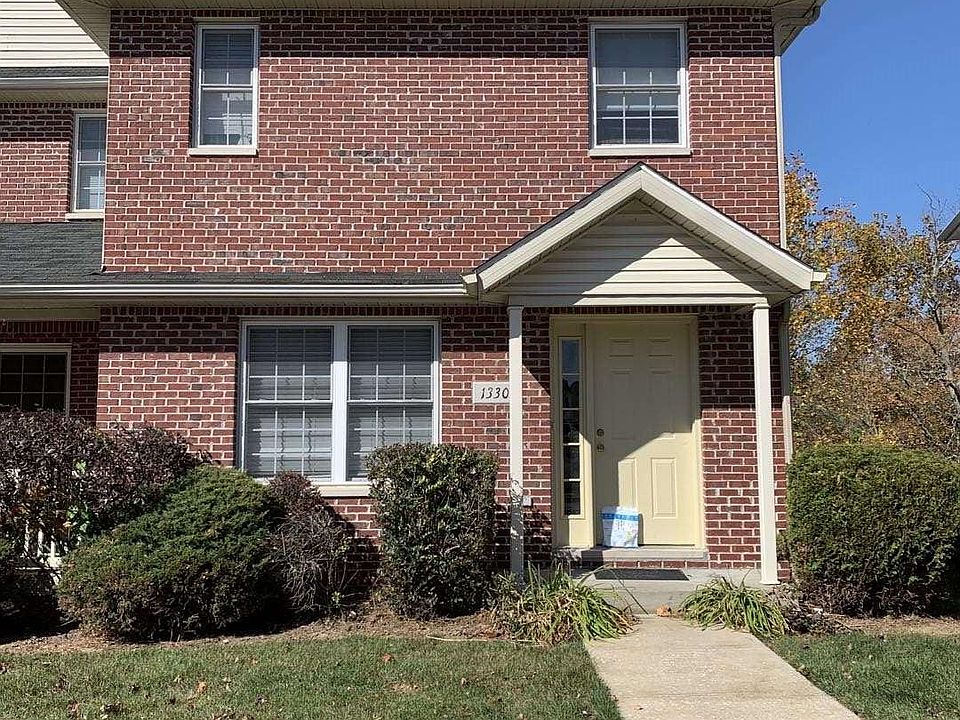 1st image of 1330 S Cobble Creek Cir
