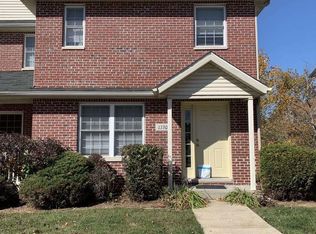1330 S Cobble Creek Cir, Bloomington, IN 47401