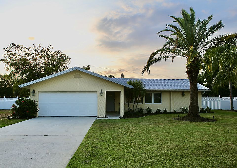 1st image of 6943 Pickadilly Ct