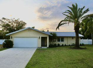 6943 Pickadilly Ct, Fort Myers, FL 33919
