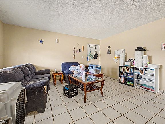 2nd image of 5015 Carmel Ave