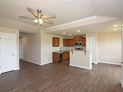 4th image of 433 Barbet Dr #433