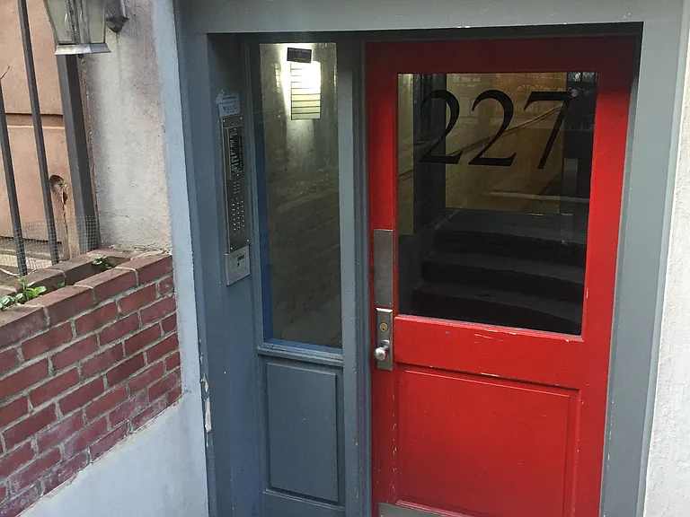 227 E 12th St #3B — Photo 7