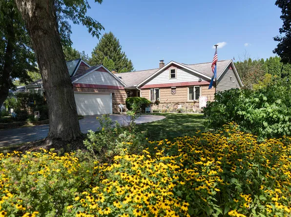 1018 Monroe St, Fort Atkinson, WI 53538