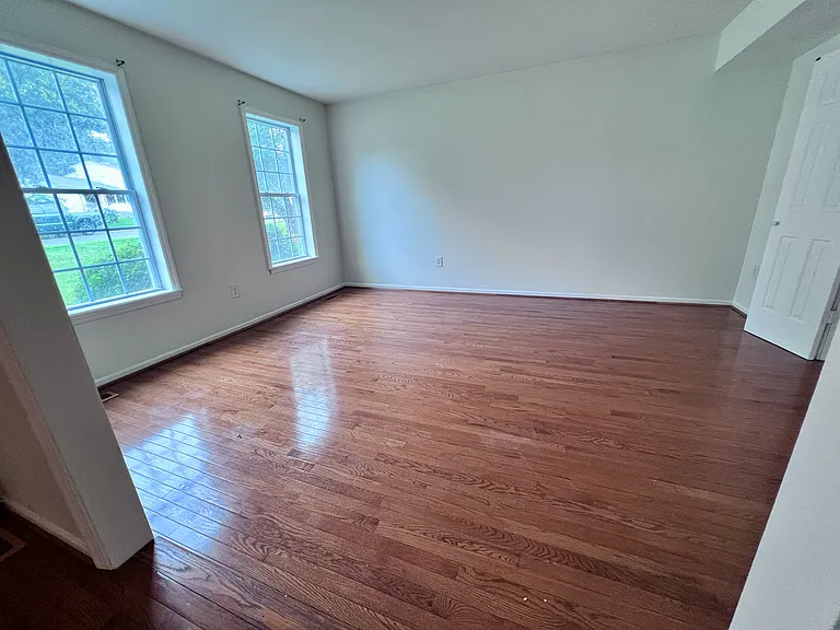 6037 Ridge Ford Dr — Photo 5