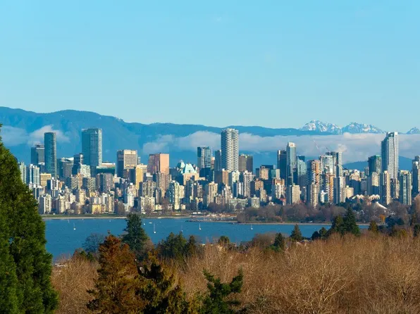 4426 W 4th Ave, Vancouver, BC V6R 1N6