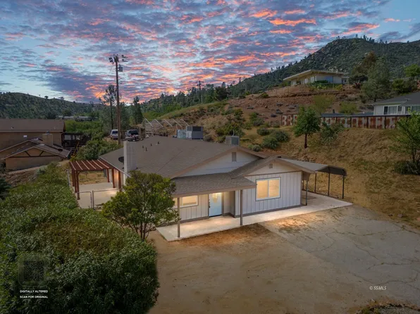 15 Hillside Dr, Kernville, CA 93238