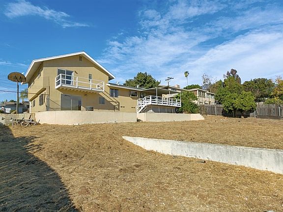 3rd image of 2068 Ginny Ln