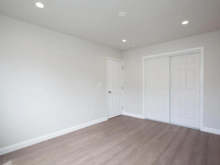 1811 Francisco Street — Photo 3