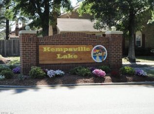 4731 Woods Edge Rd, Virginia Beach, VA 23462