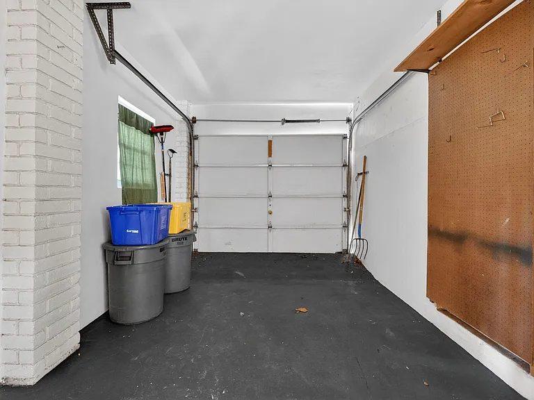 606 Paulina Rd — Photo 20